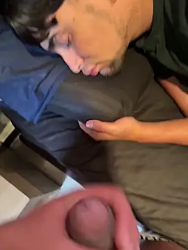 Snapshot of thiagowes chatting on 2, 11, 2025 thiagowes online show from 2, 11, 2025