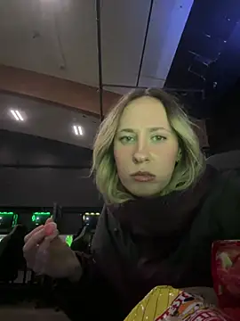 Snapshot of M1ssyk1ssy chatting on 22, 12, 2024 M1ssyk1ssy online show from 22, 12, 2024