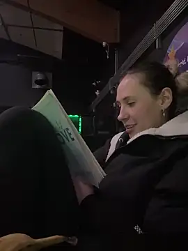 Snapshot of M1ssyk1ssy chatting on 5, 2, 2025 M1ssyk1ssy online show from 5, 2, 2025