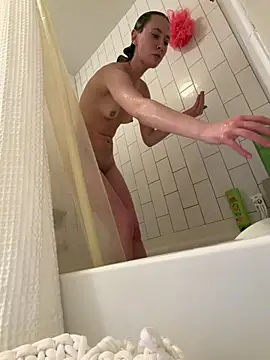 M1ssyk1ssy online show from 9, 4, 2026