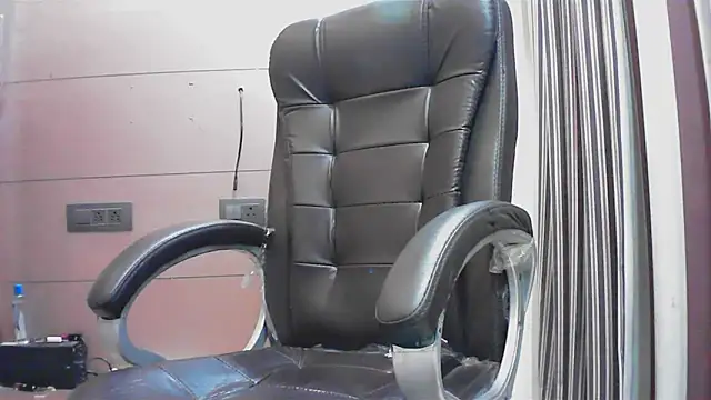 Snapshot of collage_hoty chatting on 22, 9, 2025 collage hoty online show from 22, 9, 2025