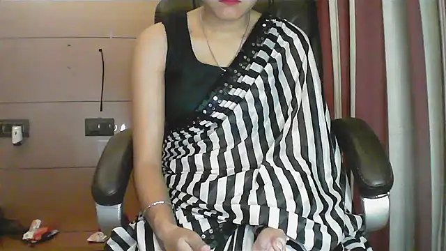 Snapshot of collage_hoty chatting on 27, 11, 2025 collage hoty online show from 27, 11, 2025