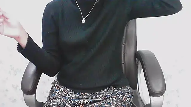 collage hoty online show from 12, 2, 2026