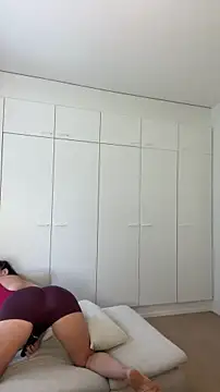 MilkyHoneyLullabies online show from 31, 7, 2026