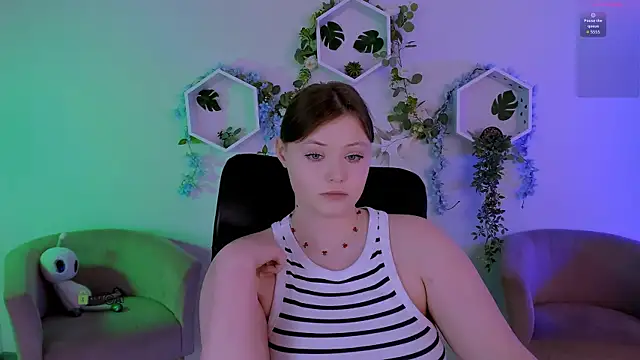 nikole kitt online show from 23, 7, 2026