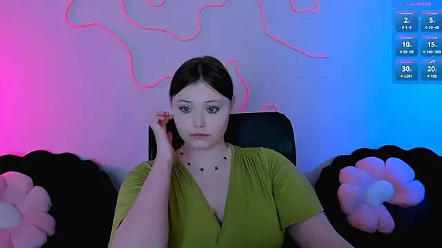 nikole kitt online show from 25, 7, 2026
