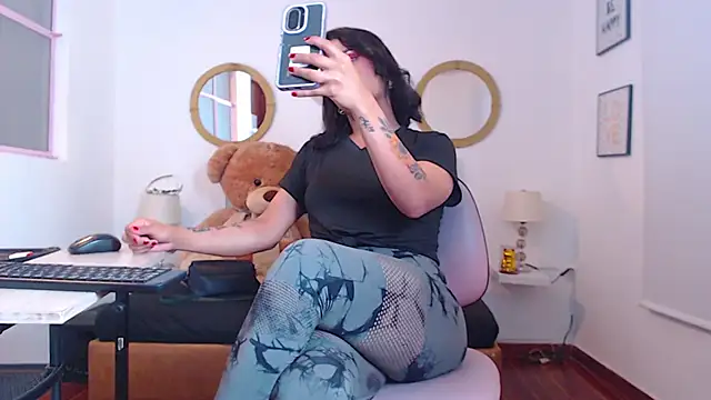 Snapshot of zoe_hecate_sexx chatting on 17, 12, 2025 zoe hecate sexx online show from 17, 12, 2025