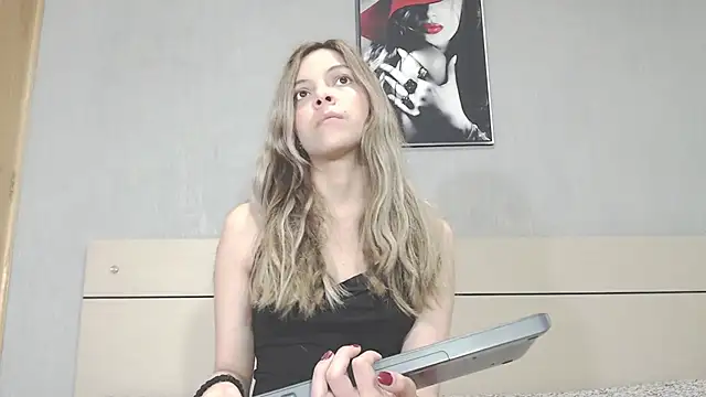 andreau18 online show from 8, 1, 2025