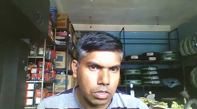 Snapshot of roundbunny chatting on 4, 12, 2024 roundbunny online show from 4, 12, 2024