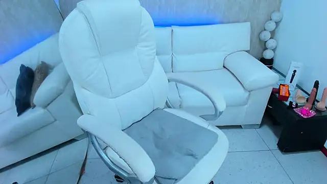 meggan 77 online show from 6, 2, 2025