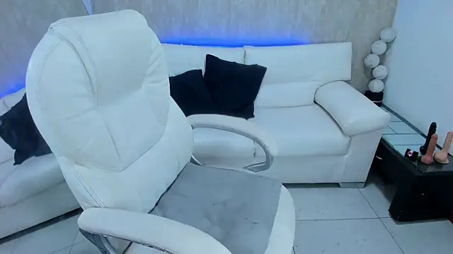 meggan 77 online show from 23, 2, 2025