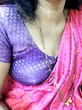Snapshot of anuradha1432 chatting on 17, 9, 2025 anuradha1432 online show from 17, 9, 2025