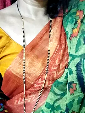 Snapshot of anuradha1432 chatting on 26, 10, 2025 anuradha1432 online show from 26, 10, 2025