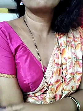 Snapshot of anuradha1432 chatting on 28, 10, 2025 anuradha1432 online show from 28, 10, 2025