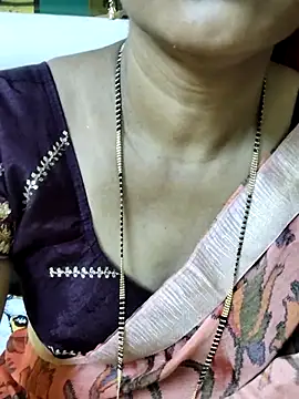 Snapshot of anuradha1432 chatting on 30, 10, 2025 anuradha1432 online show from 30, 10, 2025