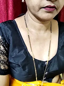 Snapshot of anuradha1432 chatting on 9, 11, 2025 anuradha1432 online show from 9, 11, 2025