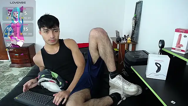 Snapshot of dylan_fun18 chatting on 21, 2, 2025 dylan fun18 online show from 21, 2, 2025