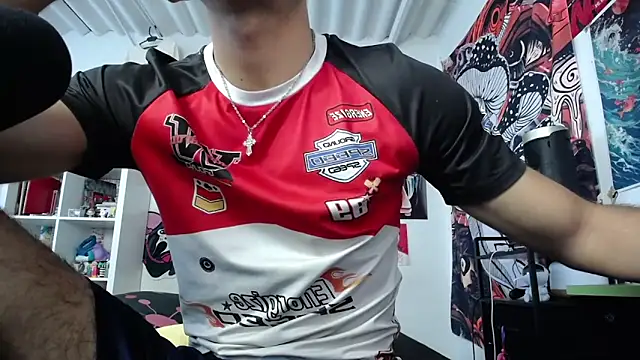 Snapshot of dylan_fun18 chatting on 28, 10, 2025 dylan fun18 online show from 28, 10, 2025