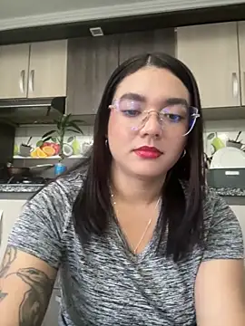 Snapshot of camianddanna chatting on 17, 12, 2025 camianddanna online show from 17, 12, 2025