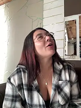 Snapshot of camianddanna chatting on 19, 12, 2025 camianddanna online show from 19, 12, 2025