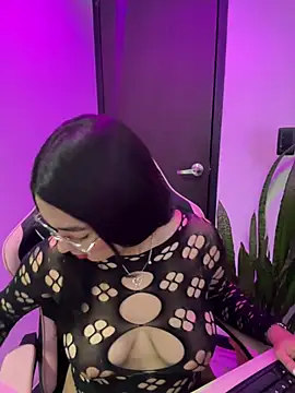 Snapshot of camianddanna chatting on 21, 7, 2026 camianddanna online show from 21, 7, 2026