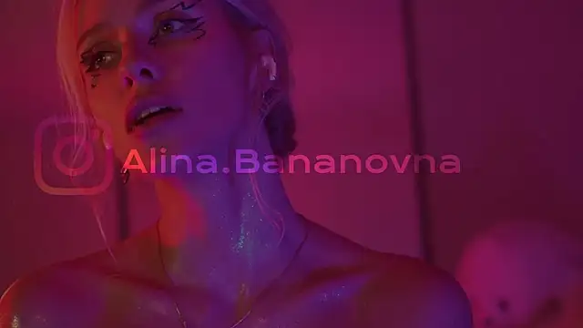 HeyBananas online show from 15, 12, 2024