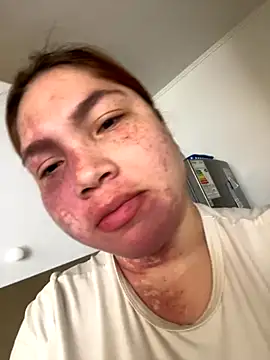 WhiteWomen online show from 8, 9, 2025