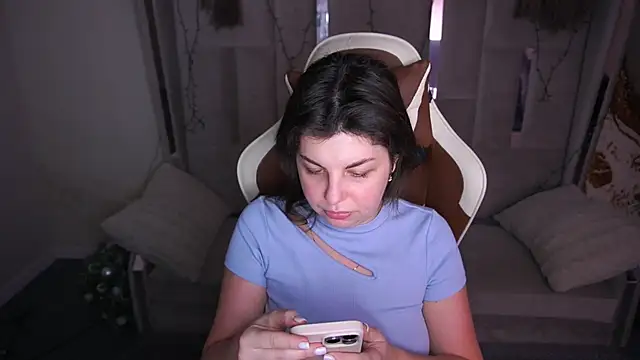 MirandaWong online show from 23, 2, 2026