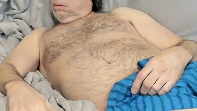 Snapshot of MidwestDadbod chatting on 14, 10, 2025 MidwestDadbod online show from 14, 10, 2025