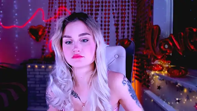 Snapshot of _Ravenaa chatting on 24, 2, 2025 Ravenaa online show from 24, 2, 2025