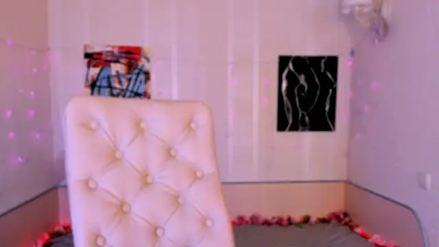 Snapshot of _Ravenaa chatting on 10, 10, 2025 Ravenaa online show from 10, 10, 2025