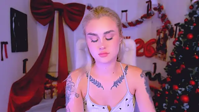 Snapshot of _Ravenaa chatting on 22, 12, 2025 Ravenaa online show from 22, 12, 2025