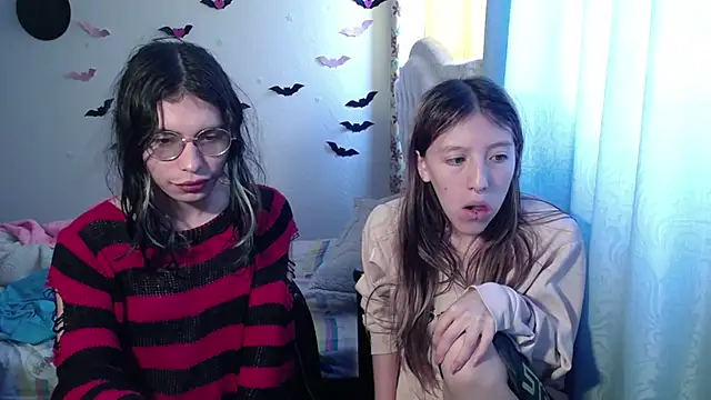 Snapshot of BRIAR_AND_BLAIR chatting on 20, 9, 2025 BRIAR AND BLAIR online show from 20, 9, 2025