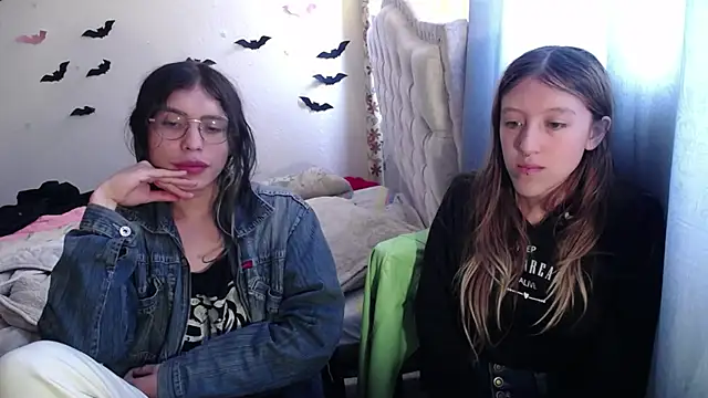 Snapshot of BRIAR_AND_BLAIR chatting on 10, 10, 2025 BRIAR AND BLAIR online show from 10, 10, 2025