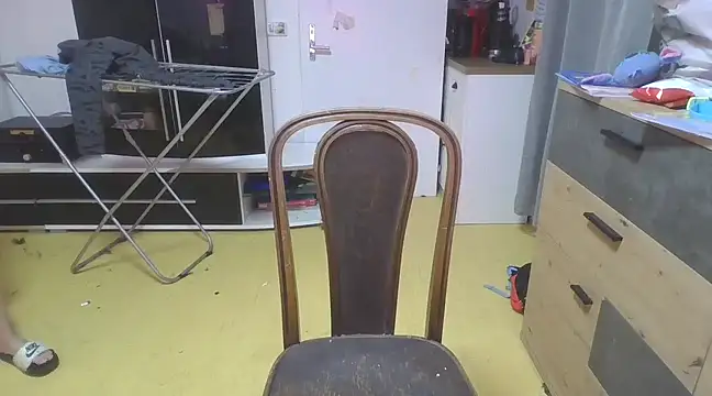 Snapshot of Meliss_Official9 chatting on 8, 3, 2025 Meliss Official9 online show from 8, 3, 2025