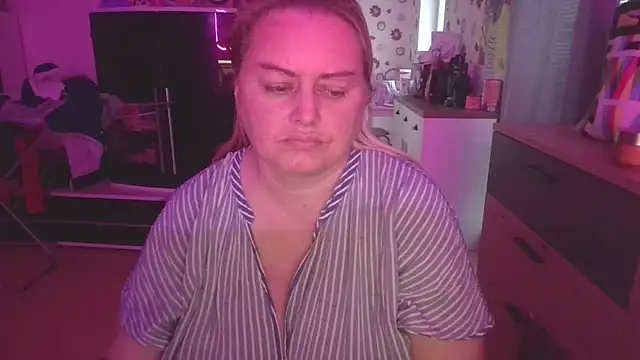 Snapshot of Meliss_Official9 chatting on 18, 3, 2025 Meliss Official9 online show from 18, 3, 2025