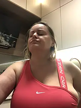 Snapshot of Meliss_Official9 chatting on 28, 4, 2026 Meliss Official9 online show from 28, 4, 2026