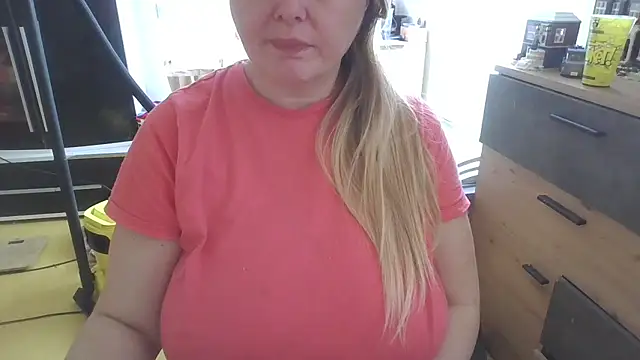 Snapshot of Meliss_Official9 chatting on 1, 5, 2026 Meliss Official9 online show from 1, 5, 2026