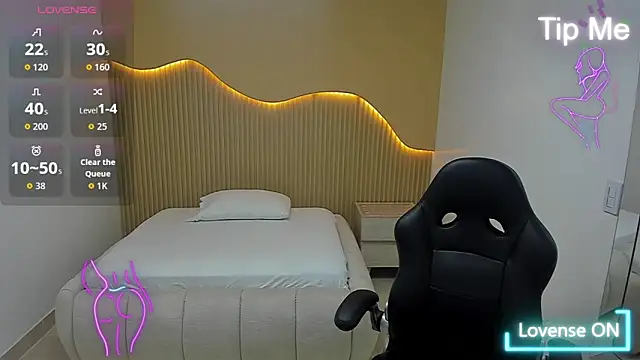 MAGNOLEROY online show from 11, 4, 2026