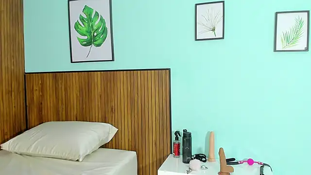 curvy rousi online show from 11, 3, 2025