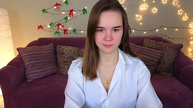 Snapshot of LindaRobertz chatting on 10, 1, 2025 LindaRobertz online show from 10, 1, 2025