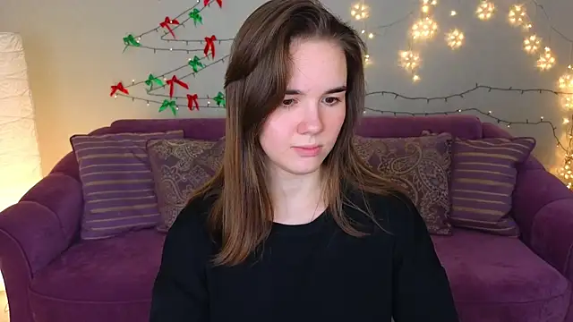 Snapshot of LindaRobertz chatting on 12, 1, 2025 LindaRobertz online show from 12, 1, 2025