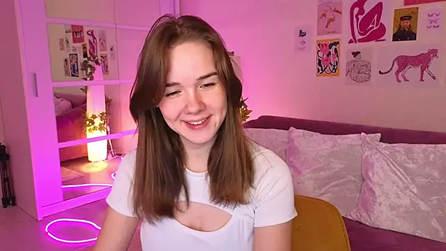 Snapshot of LindaRobertz chatting on 26, 2, 2025 LindaRobertz online show from 26, 2, 2025