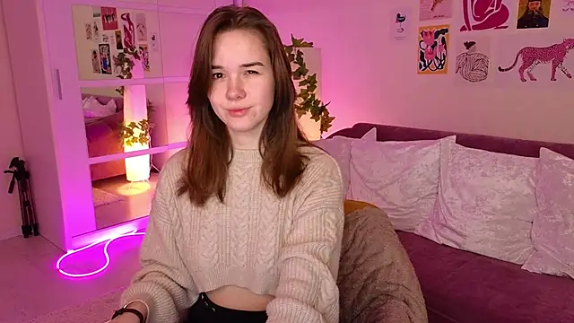 Snapshot of LindaRobertz chatting on 1, 3, 2025 LindaRobertz online show from 1, 3, 2025