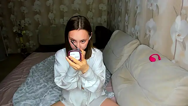 MelodyOfLovee online show from 23, 4, 2026