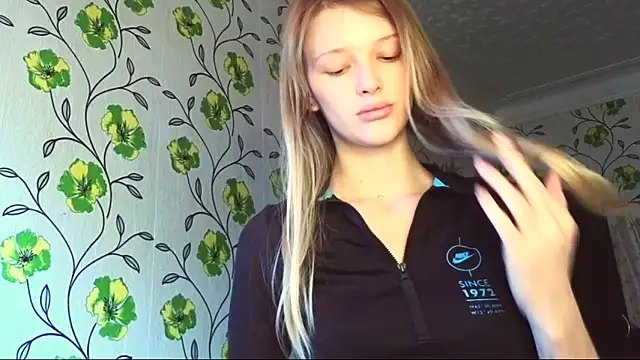 Evvie Summn1 online show from 5, 6, 2026