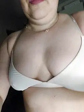 Snapshot of Tamara1955 chatting on 19, 2, 2025 Tamara1955 online show from 19, 2, 2025