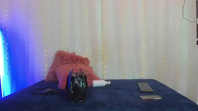 Itsme Daniela online show from 14, 12, 2024