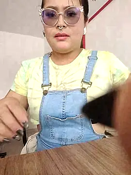 ambar 07 online show from 8, 3, 2025