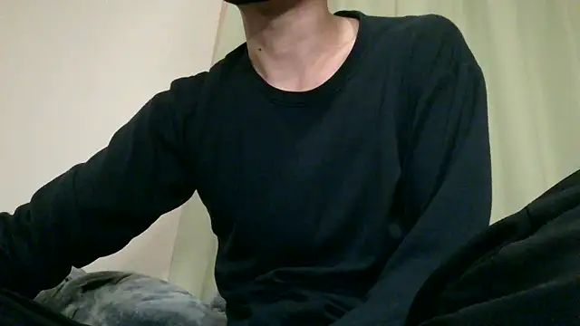 Snapshot of UKI06 chatting on 27, 12, 2024 UKI06 online show from 27, 12, 2024